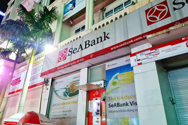 Chồng bà Nguyễn Thị Nga và 4 tổ chức chuyển nhượng quyền mua 29 triệu cổ phiếu SSB trong đợt phát hành sắp tới