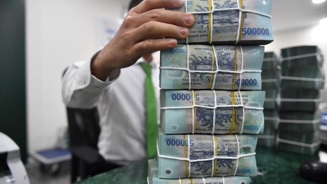 Băn khoăn về kiến nghị hạ tỷ lệ dự trữ bắt buộc