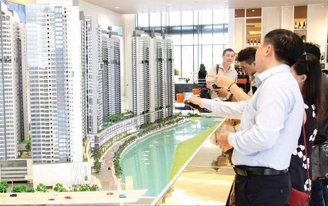 Cảnh báo bong bóng chứng khoán, bất động sản: Làm sao để không phát nổ?