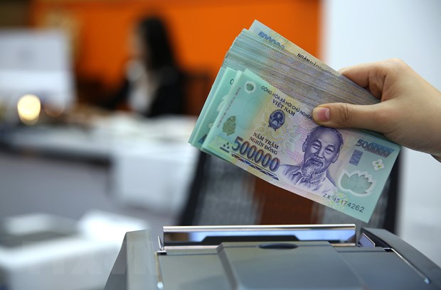 Tín dụng tháng 10 tăng cao, nhiều ngân hàng chờ nới room