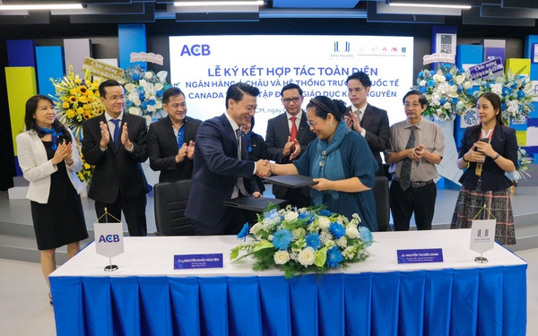 ACB ký kết hợp tác toàn diện với Tập đoàn Giáo dục Khôi Nguyên