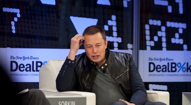 Elon Musk tìm cách hạ giá thương vụ Twitter