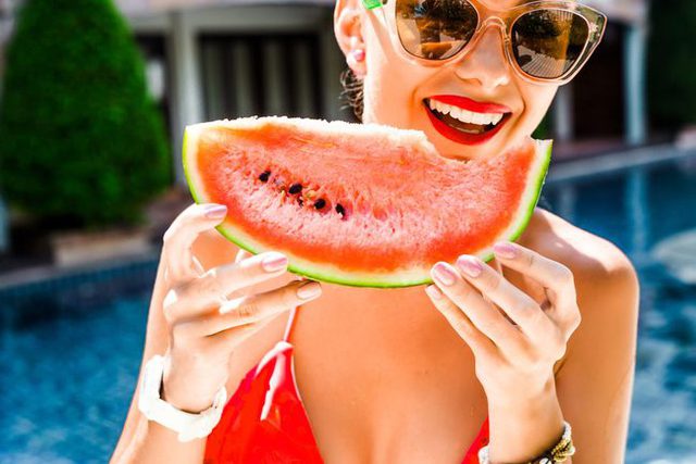 7 thay đổi của làn da khi ăn dưa hấu thường xuyên vào mùa hè hầu hết chị em không biết