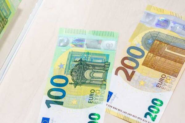 Tỷ giá euro hôm nay 1/7: Đồng loạt quay đầu tăng tại các ngân hàng và thị trường chợ đen