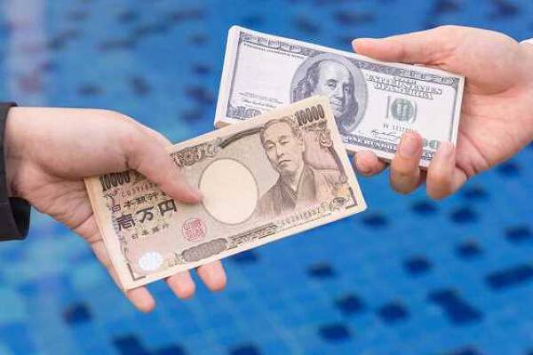 Tỷ giá yen Nhật hôm nay 1/7: Các ngân hàng và thị trường chợ đen đồng loạt quay đầu tăng