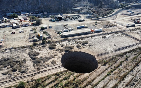 Chile xử lý những người liên quan đến “hố tử thần” khổng lồ gần mỏ đồng