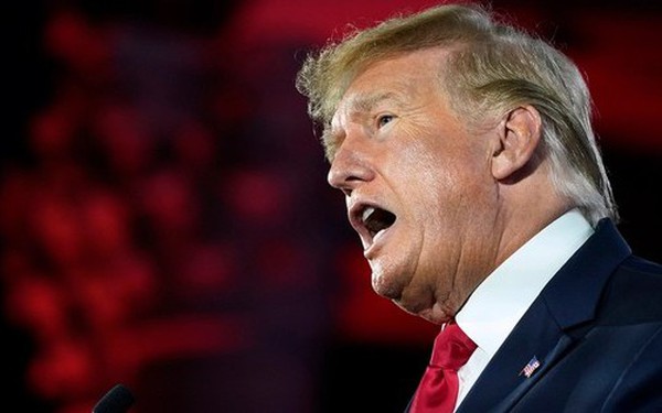 Ông Donald Trump chịu thêm 