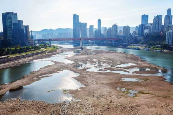 Trung Quốc thiếu nước ngọt từ nhiều năm trước đợt hạn hán 2022, làm các nước hàng xóm cũng đứng ngồi không yên