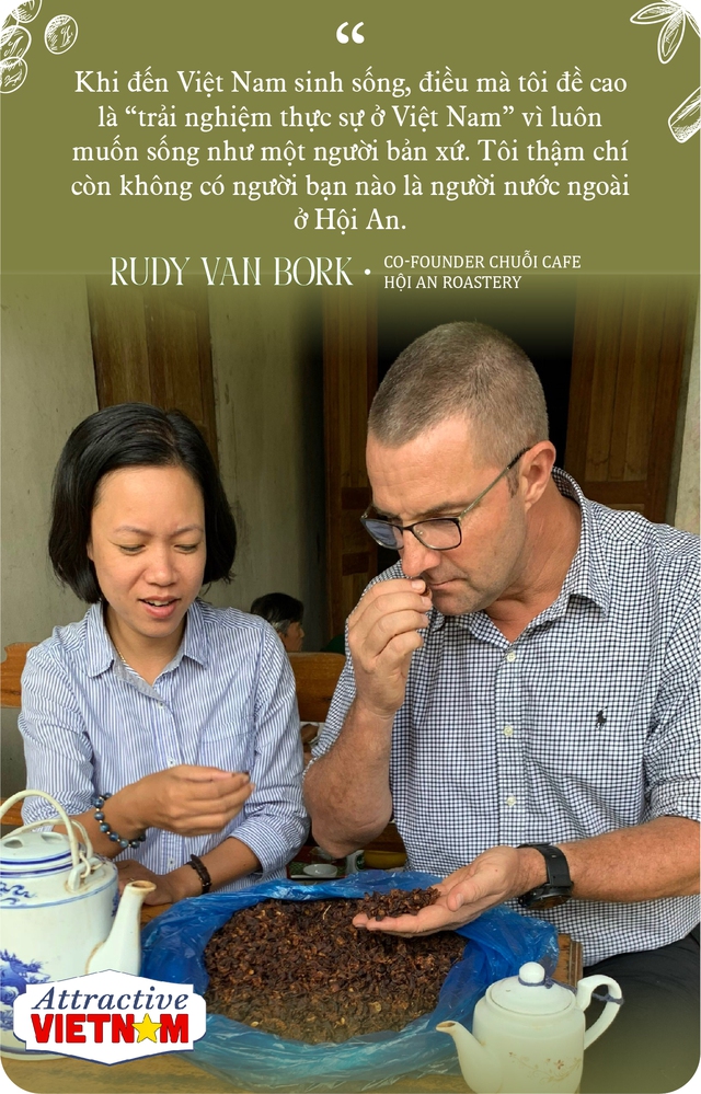 Chuyên gia chứng khoán châu Âu bỏ nghề để mở quán cafe nằm giữa Hội An: Tôi muốn sống như một người bản xứ!
