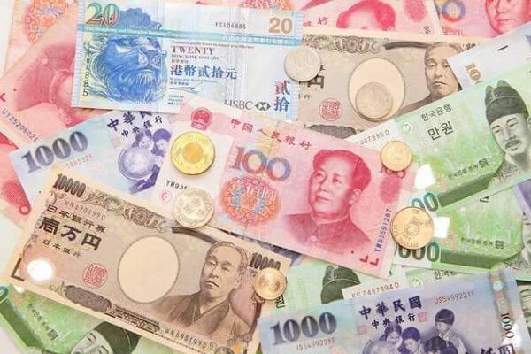 IMF: Châu Á đối mặt với nợ tăng cao và dòng vốn tháo chạy