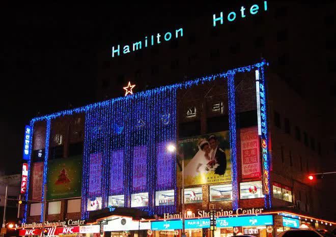 Itaewon: Ngàn năm phồn thịnh, một đêm thành tang tóc sau vụ giẫm đạp kinh hoàng