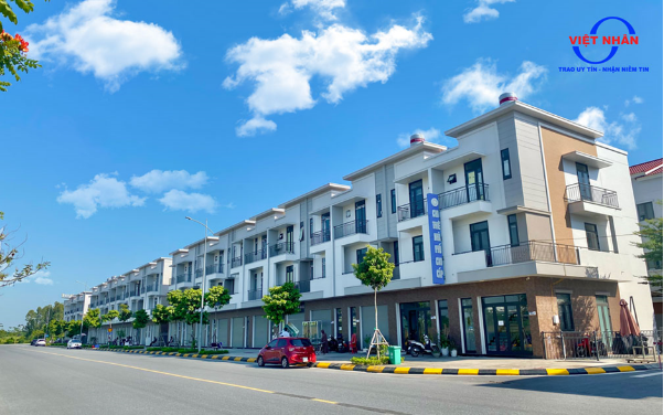 Centa City Hải Phòng chính thức bàn giao sổ hồng cho cư dân