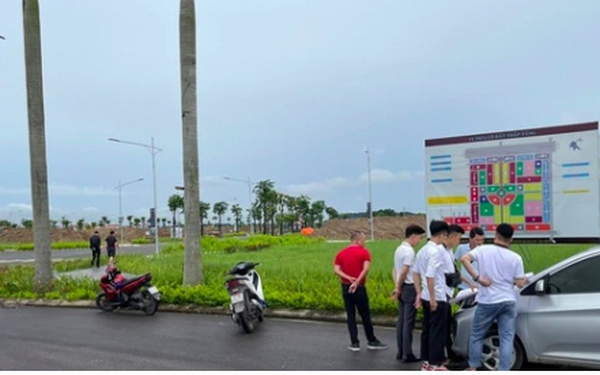 Nhiều tháng không có giao dịch, môi giới bất động sản ngán ngẩm bỏ nghề