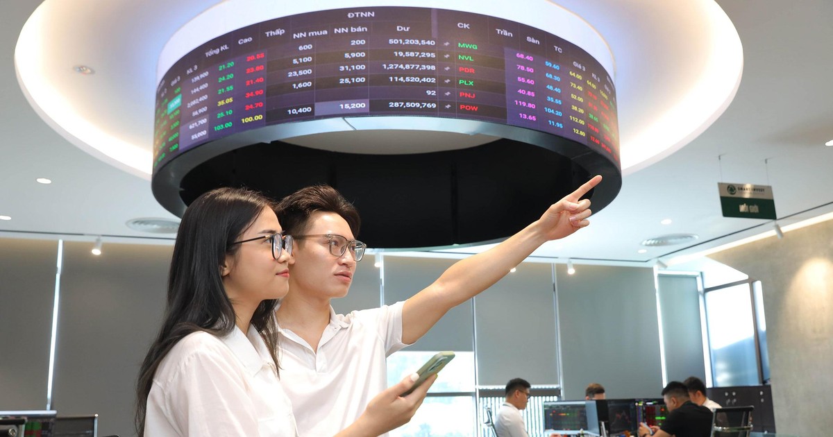 Vững gốc để vươn cành