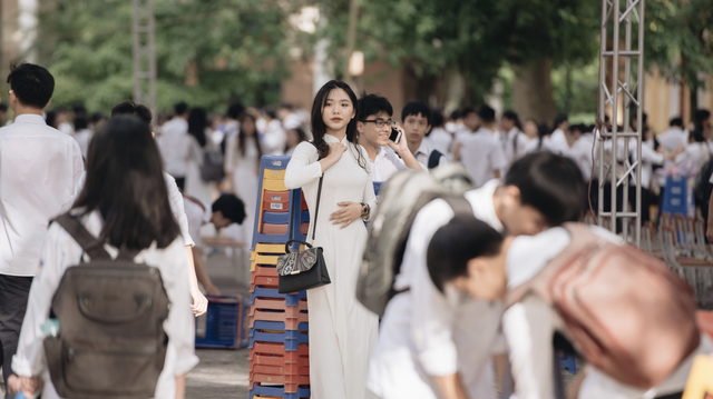 Có một ngôi trường 114 tuổi nằm gọn giữa lòng Hà Nội, mọi ngóc ngách đều là nét cổ kính xuyên thế kỷ