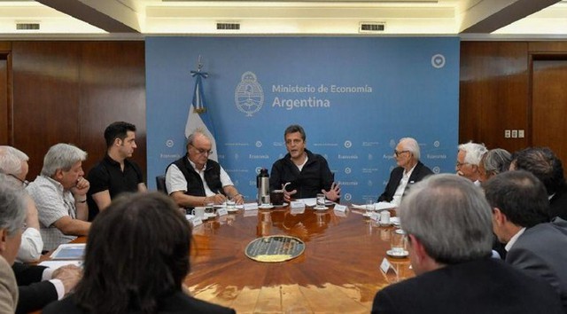 Mỗi khi ĐT Argentina ra sân, cả đất nước chúng tôi như tê liệt