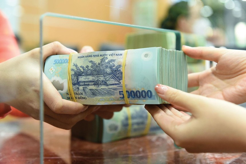 Nới room tín dụng, nhìn từ phía người vay