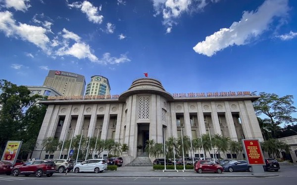 NHNN tạm dừng hỗ trợ thanh khoản OMO dài hạn cho các ngân hàng
