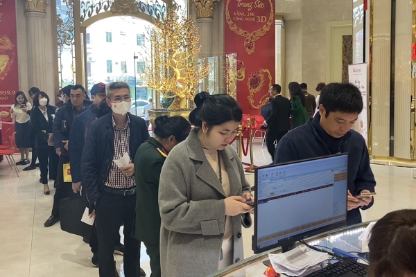 Mua vàng ngày Vía Thần Tài: Nên hay không nên?