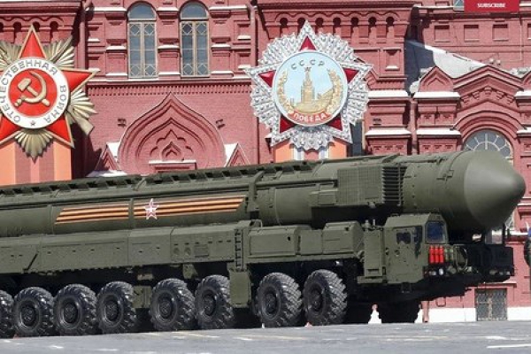 Mỹ, châu Âu và NATO lo ngại khi Nga dừng tham gia hiệp ước hạt nhân cuối cùng
