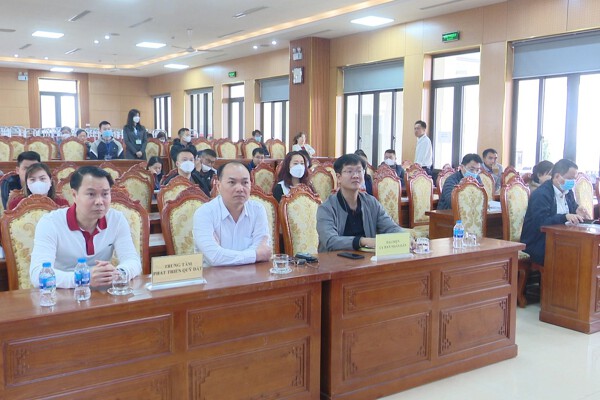 Đông Anh đấu giá 21 thửa đất, thu chênh hơn 6 tỷ đồng