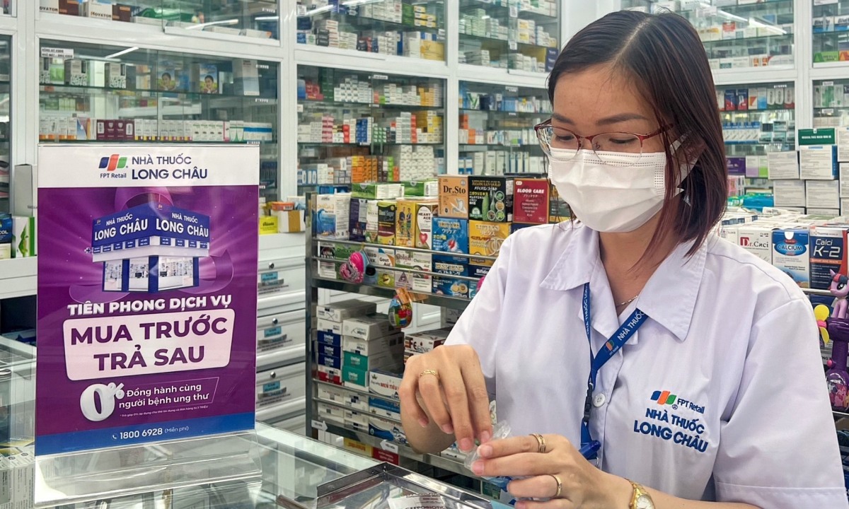 Mua thuốc trả góp 0% lãi suất tại FPT Long Châu