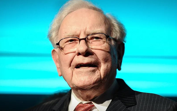 Các nhà đầu tư tìm kiếm 'cái gật đầu' của huyền thoại Warren Buffett giữa biến động ngành ngân hàng thế giới
