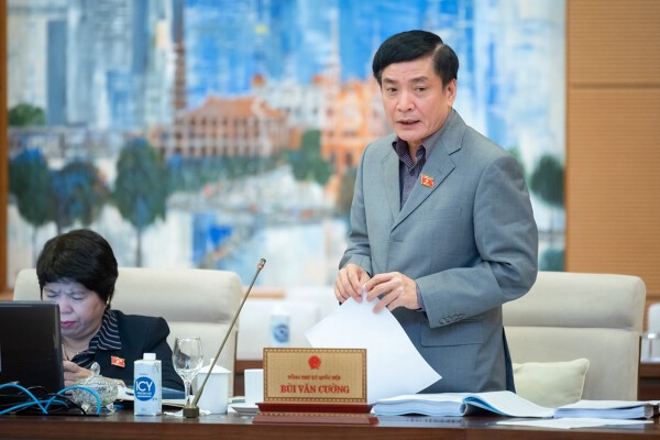 Tổng Thư ký Quốc hội: Cân nhắc quy định tất cả giao dịch bất động sản phải qua sàn