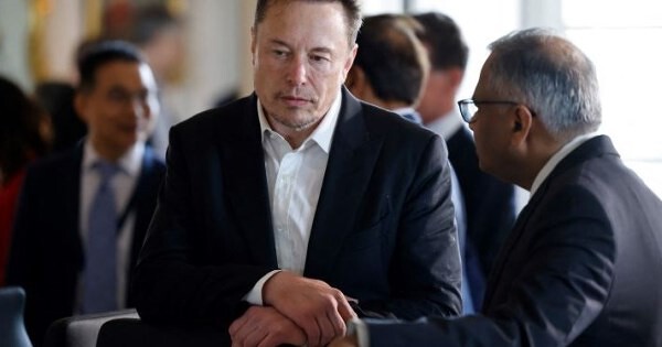 Elon Musk dự đoán Fed sẽ lại chậm trễ trong việc giảm lãi suất