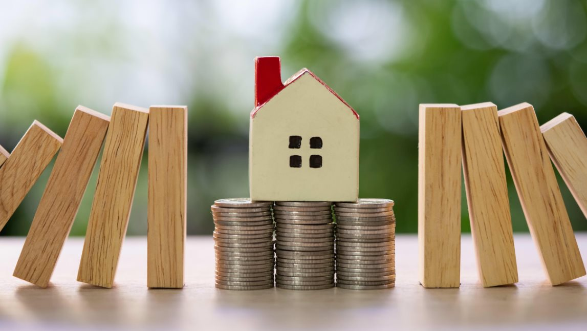 Chật vật cảnh mua nhà ở nền kinh tế lớn nhất thế giới: Lương gấp đôi trước đại dịch mới mong tậu căn cơ bản, đủ tiền chưa chắc có nhà để mua