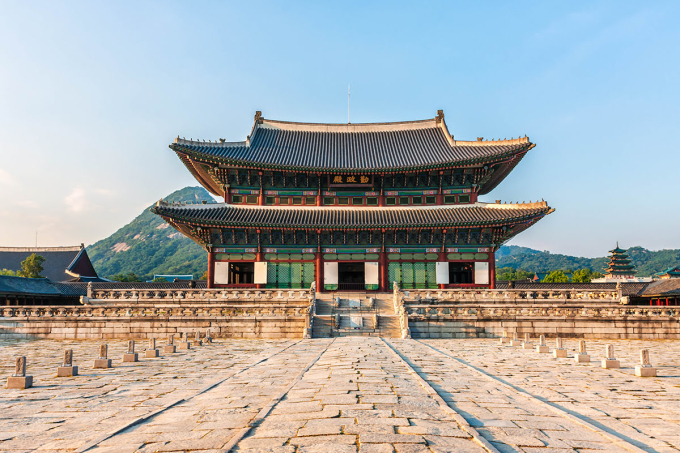 Cung điện biểu tượng giữa lòng Seoul bị kẻ xấu phá hoại: Là nơi tham quan đình đám nhưng giờ nhìn ảnh chỉ thấy đau lòng