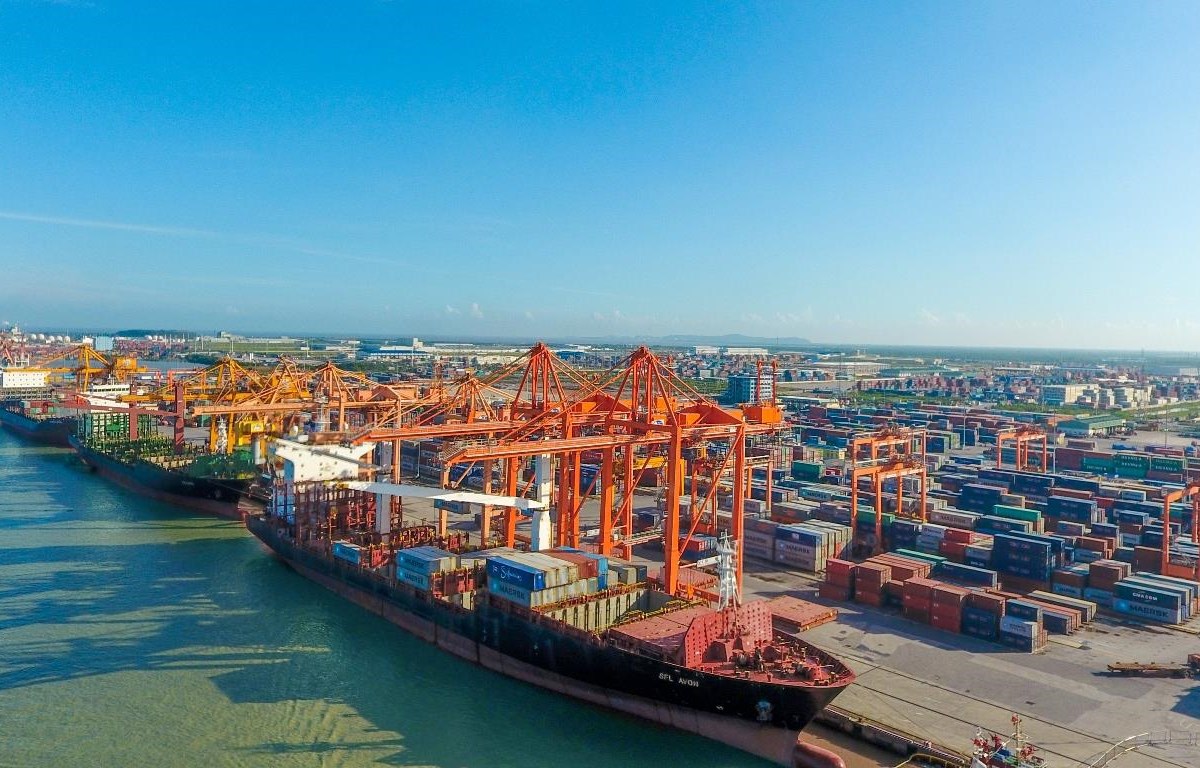 Doanh nghiệp xuất khẩu 'gấp đôi nỗi sầu' khi cước tàu biển tăng mạnh