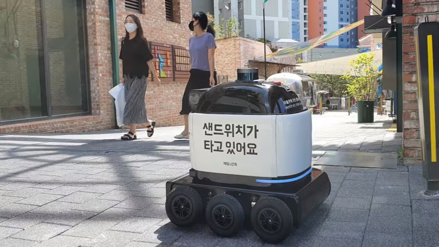 Robot giao hàng tạo làn sóng mới cho kinh tế Hàn Quốc