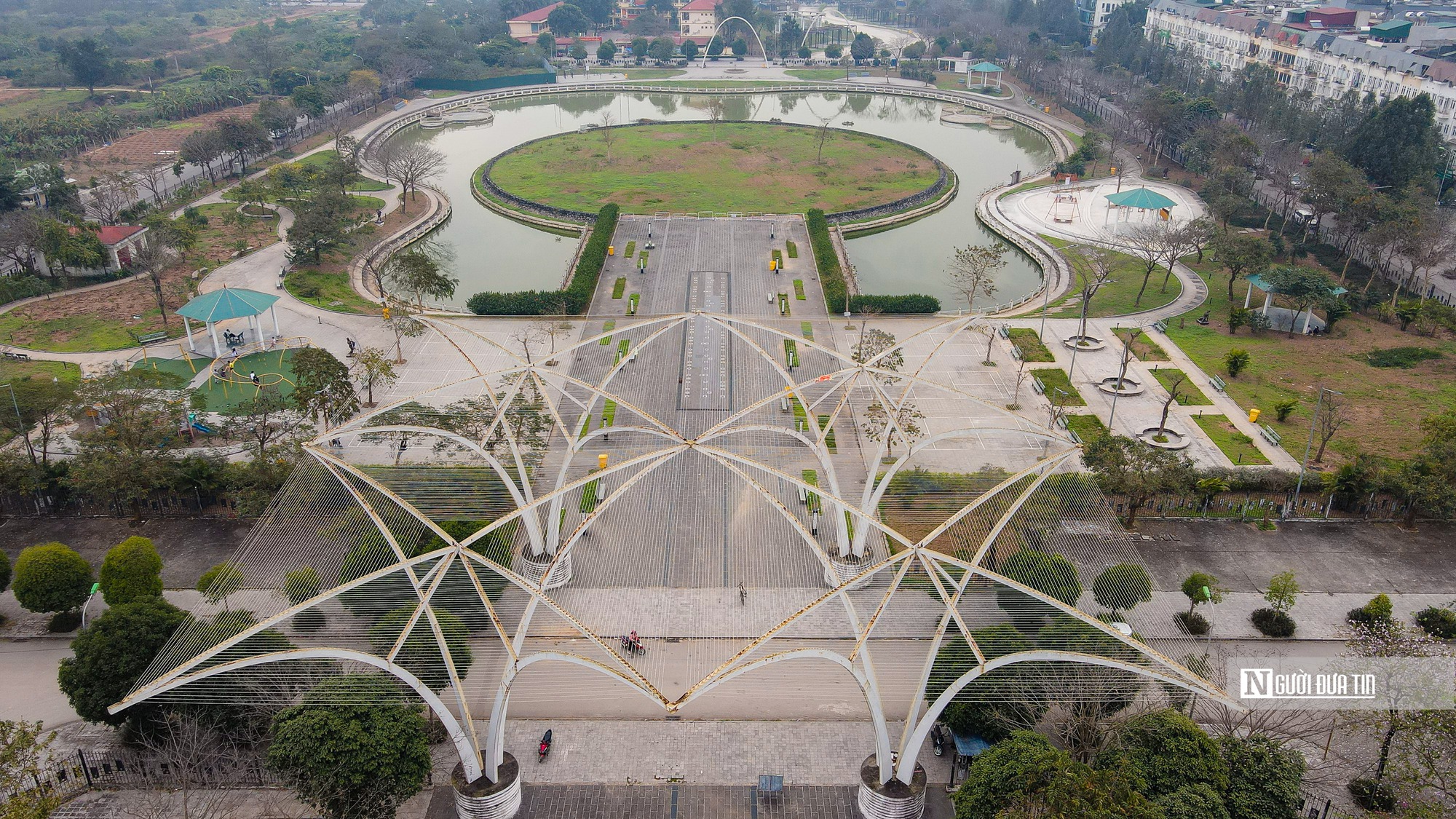 Hà Nội: Cận cảnh công viên hình cây đàn guitar trị giá 200 tỷ đồng