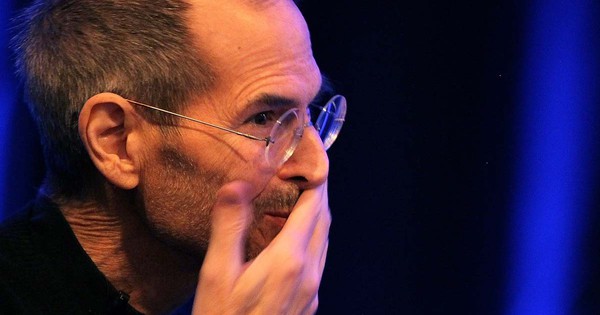 Buồn của Steve Jobs: Xây dựng đế chế cả đời rồi bị Microsoft vượt mặt chỉ trong 10 năm, Apple còn lại gì ngoài cái tên và 170 tỷ USD tiền mặt?