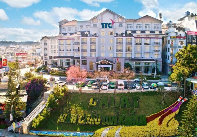Khách sạn gần 2.000m2 ngay giữa thành phố ngàn hoa chật vật đấu giá đến lần thứ 3