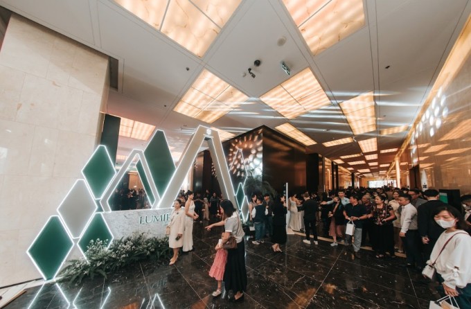 Hơn 1.000 người dự ra mắt dự án Lumière Evergreen - The Aura