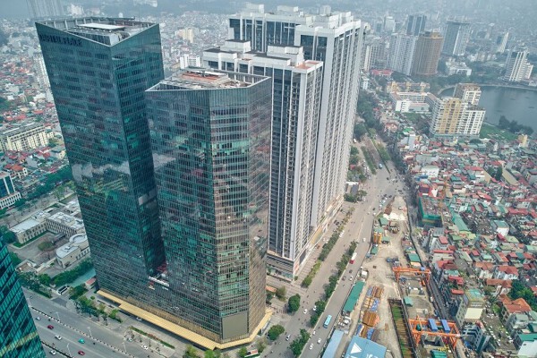 Tòa nhà Capital Place đang thế chấp tại ngân hàng ngoại, chủ nợ không đồng ý để bà Trương Mỹ Lan rao bán