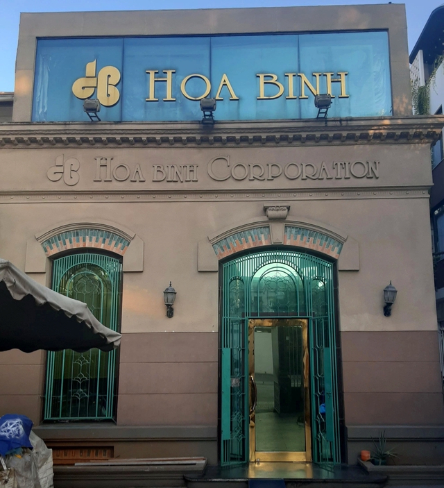 Lỗ thêm hơn 300 tỷ đồng sau kiểm toán, Tập đoàn Xây dựng Hòa Bình (HBC) giải thích 4 lý do