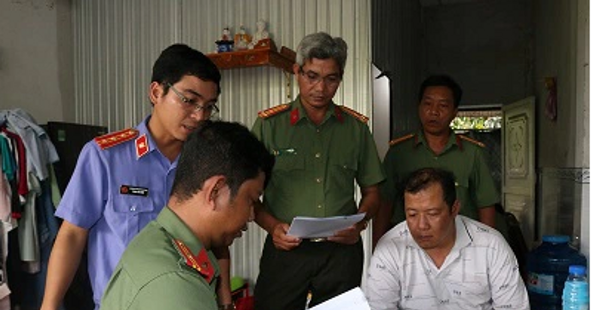 Tàng trữ, sản xuất và tiêu thụ tiền giả, 1 người đàn ông ở tỉnh Trà Vinh bị bắt