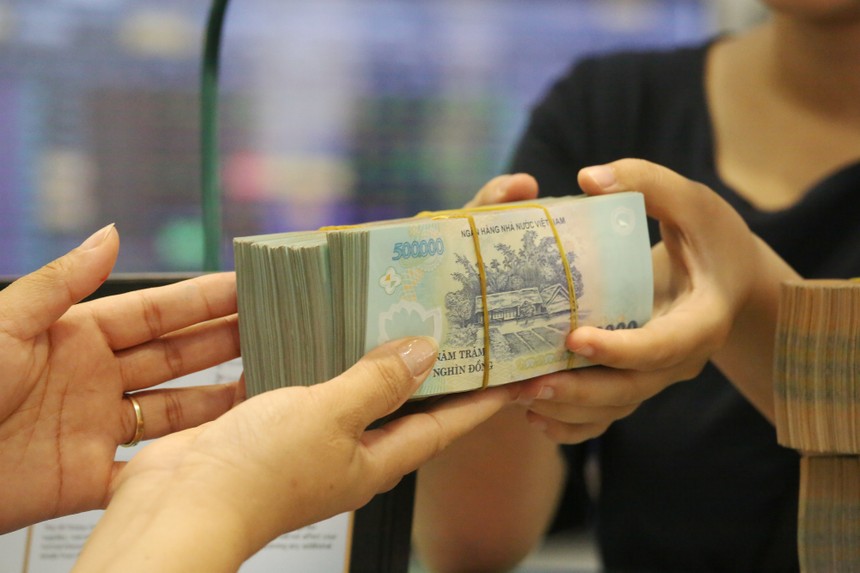 Dòng tiền cá nhân cân thị trường
