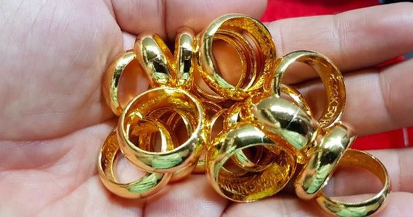 Giá vàng nhẫn bất ngờ rớt mạnh