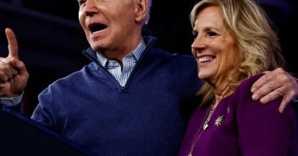 Vợ chồng ông Biden thu nhập gần 620.000 USD năm 2023
