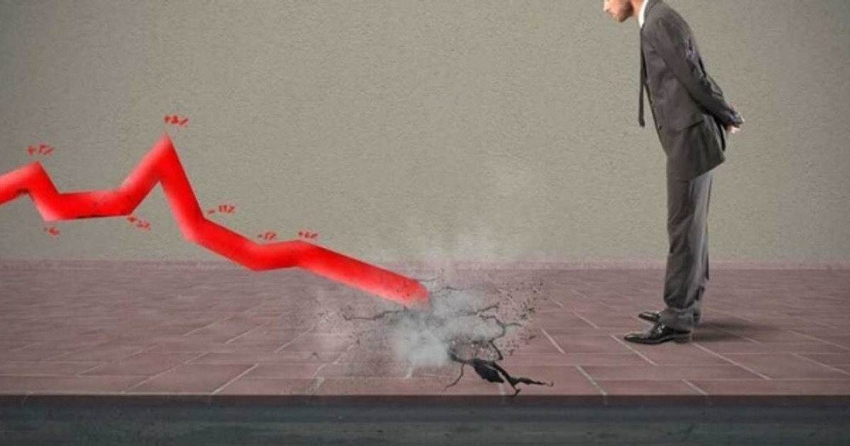 Gần 20 tỷ USD 'bốc hơi' khỏi HoSE sau 1 tuần: Có nên bắt đáy trong cơn hoảng loạn?