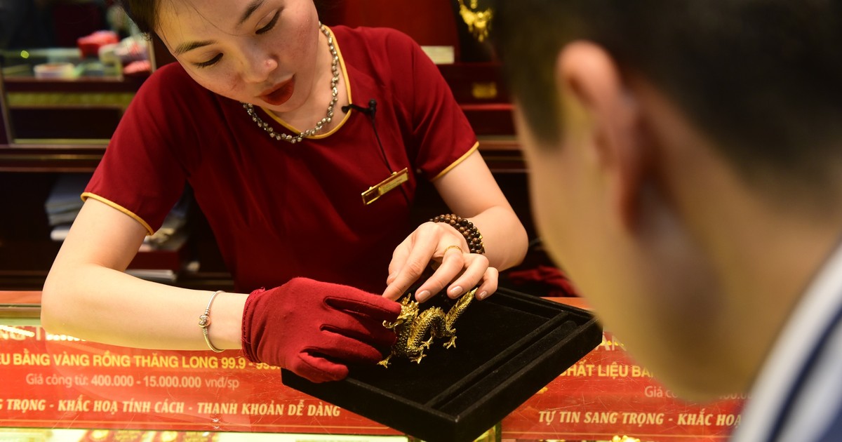 Giá vàng hôm nay ngày 23/4: Giá vàng lao dốc, SJC mất mốc 80 triệu đồng/lượng