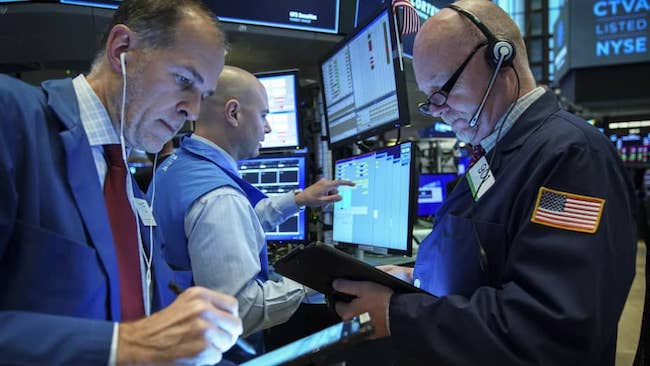 Phố Wall tăng phiên thứ 2 liên tiếp, Dow Jones tăng hơn 250 điểm
