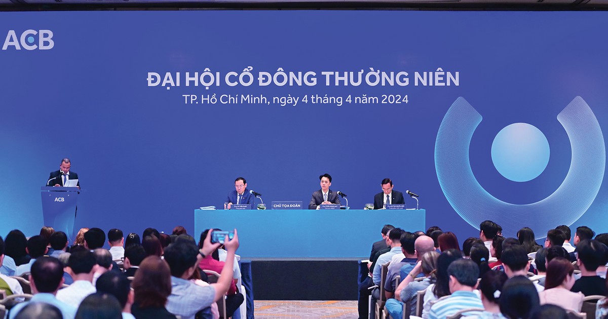 Cổ đông ngân hàng “ấm túi”