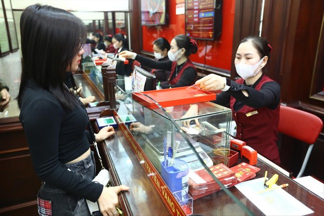 Đề xuất cấm mua bán vàng bằng tiền mặt: Chính sách thiếu tầm nhìn tổng thể