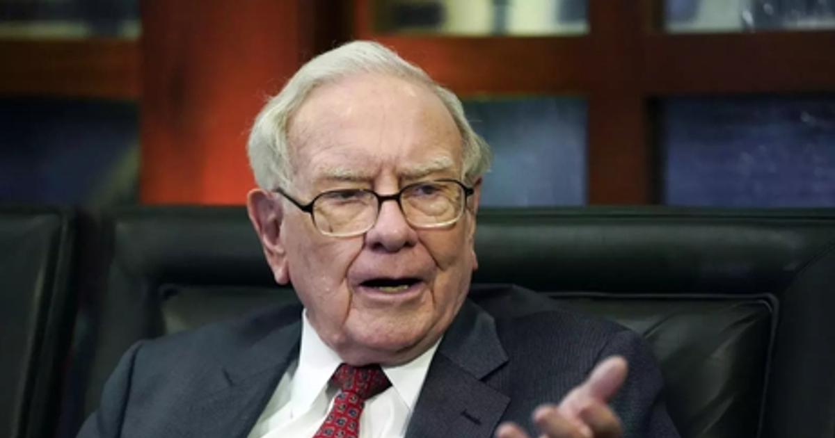 Khó chọn dự án đủ 'tầm', Warren Buffett giữ tiền mặt nhiều kỷ lục chưa từng có: Chiến lược 'dùng' tiền tiếp theo là 'đầu tư' hay 'tiếp tục giữ tiền'?