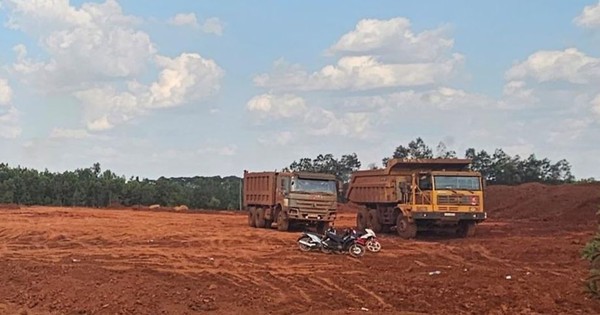 Kẹt giữa kho báu bô xít - Kỳ 2: Gián đoạn vì vướng mặt bằng